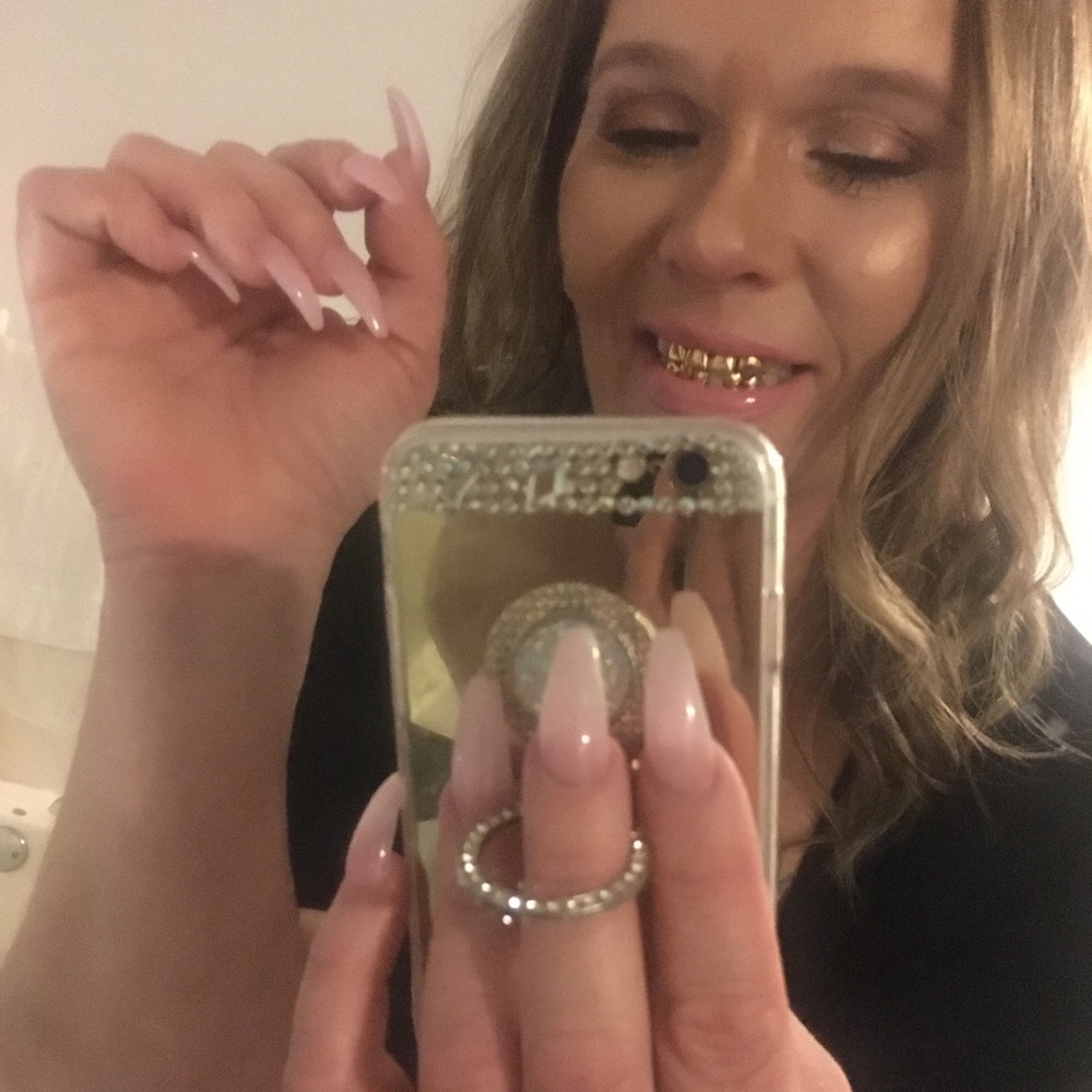 Meet your Posher, Amanda